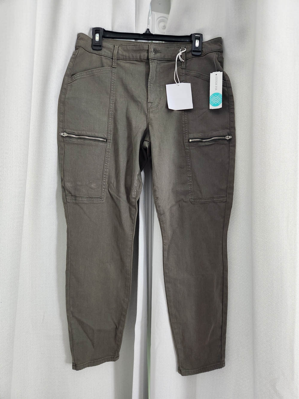 New Pistola Women's Green Cropped Ankle Cargo Pants with Zip Pockets Moto, 31
